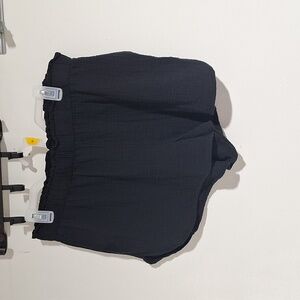NWOT Universal Thread Black Shorts L